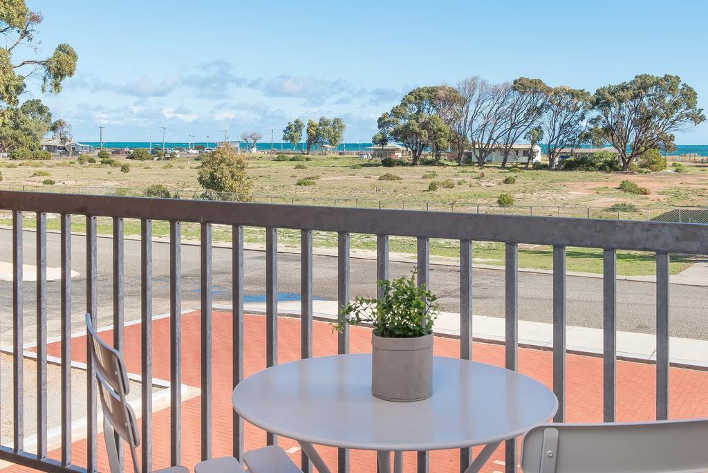 Jurien Bay Motel Apartments Exteriör bild